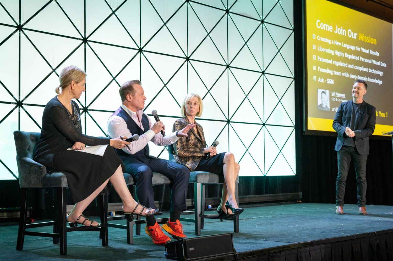 NEWPORT BEACH, CA - LaunchPad SBDC, Lunch, Networking & Exhibits at Aesthetics Tech Forum 2023, Thursday, Jan 26, 2023, at the Balboa Bay Resort. Photo by © Octane/Michael Baker