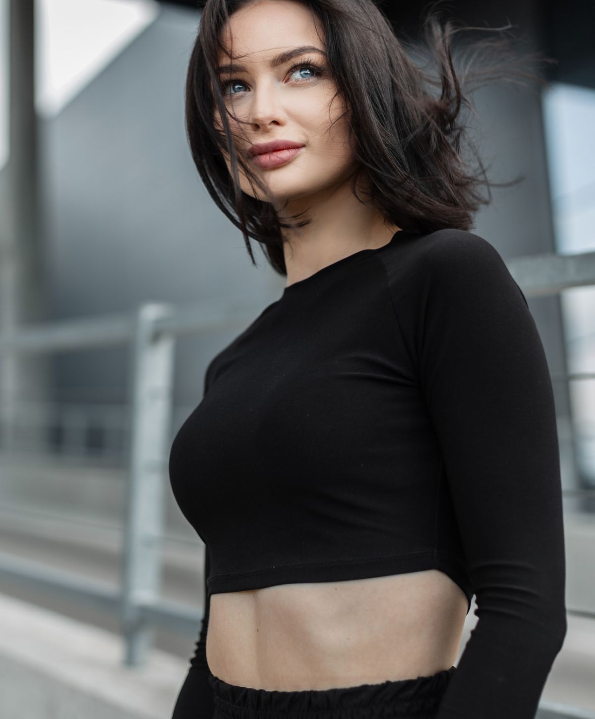 Portrait of a woman with a stylish look.